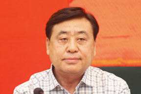 中國電力建設企業(yè)協(xié)會孫玉才會長宣讀聯(lián)盟公告