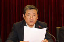 中施企協(xié)李鴻慶副會長兼秘書長宣讀有關(guān)表彰通知