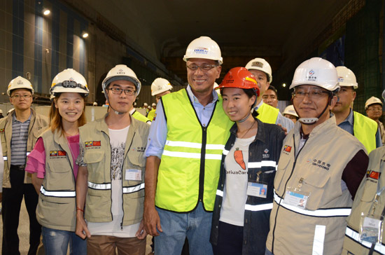 中國電建厄瓜多爾辛克雷水電站首批四臺機組發(fā)電