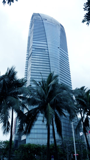 中建六局承建首座超高層建筑——海口?？貒H廣場正式投入使用